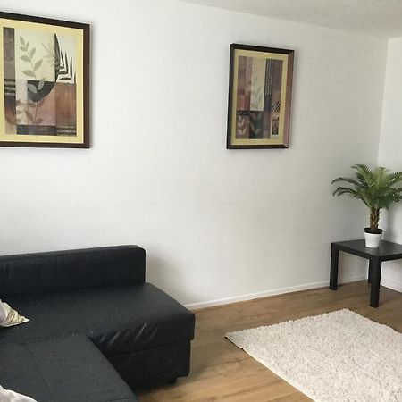 4 Bed House Next To Basildon Town Centre Villa Exterior photo