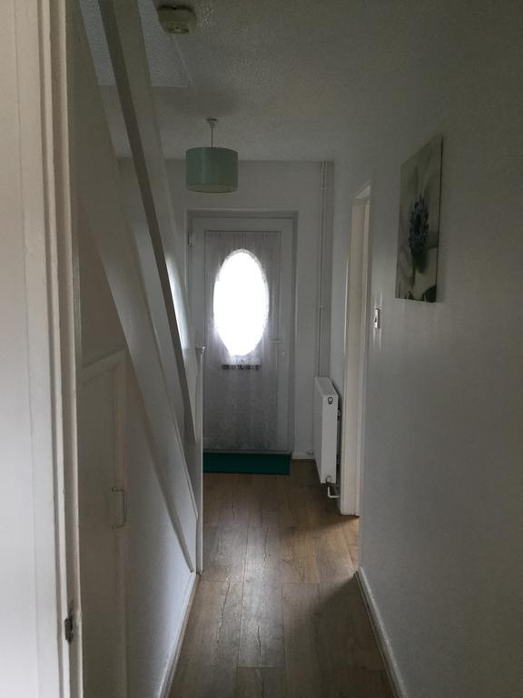 4 Bed House Next To Basildon Town Centre Villa Exterior photo