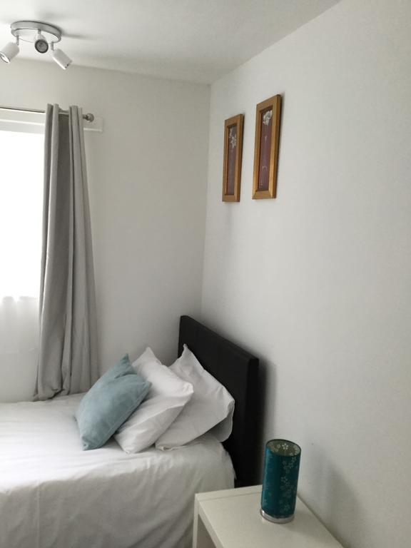 4 Bed House Next To Basildon Town Centre Villa Exterior photo